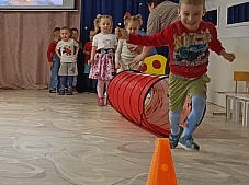 ���� ������������